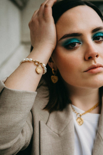 Coin Pendant Pearl Bracelet