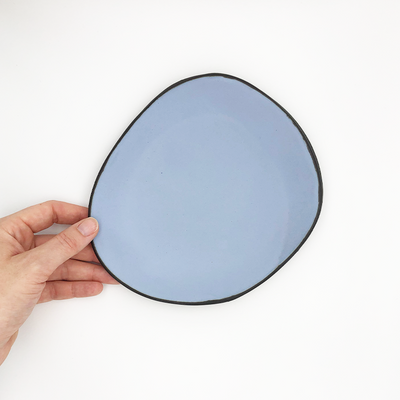 Handmade Ceramics, Medium plate in matt blue Glaze by Hana Karim - Artisinal Stoneware Plates - NAVE shop - online concept store