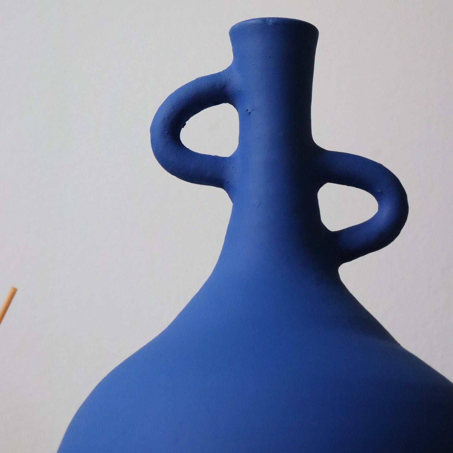 Lixus Vase - Matte Blue