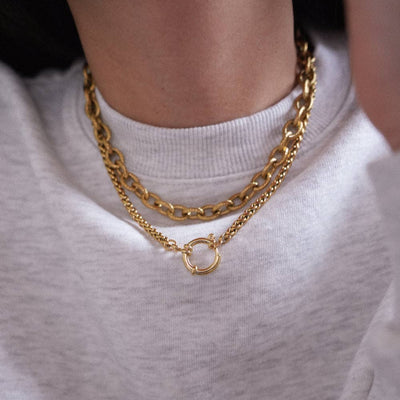 giselle_chain_necklace_on_model_over_a_grey_sweatshirt