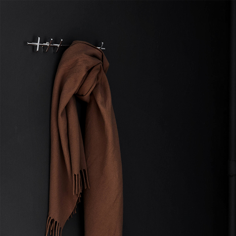 Elegant Chrome Coat Rack - Wandgarderobe verchromt, minimalist scandinavian design by Moebe - NAVE shop - online concept store