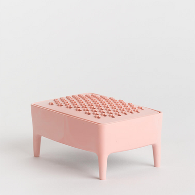 Millenial Pink Bubble Buddy; an eco friendly soap bar grater, made from recycled plastic by Foekje Fleur and Sea Shepherd, Nave Shop, online concept store