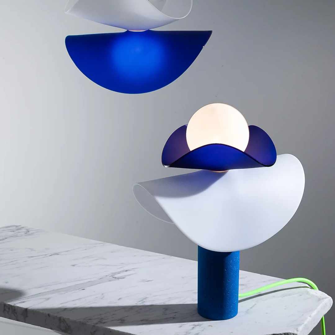 Swap it lamp with blue marble dust base and 2 lampshades in blue and white designed by Moodlight Studio and made in France