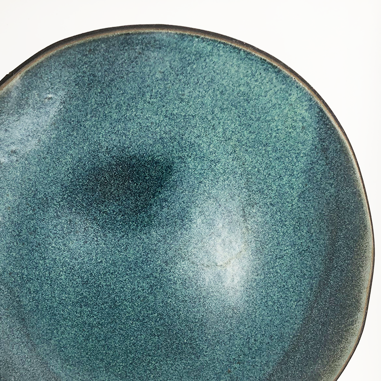  Handmade Ceramics, jade glaze by Hana Karim - Artisanal Stoneware Plates - NAVE shop - online concept store